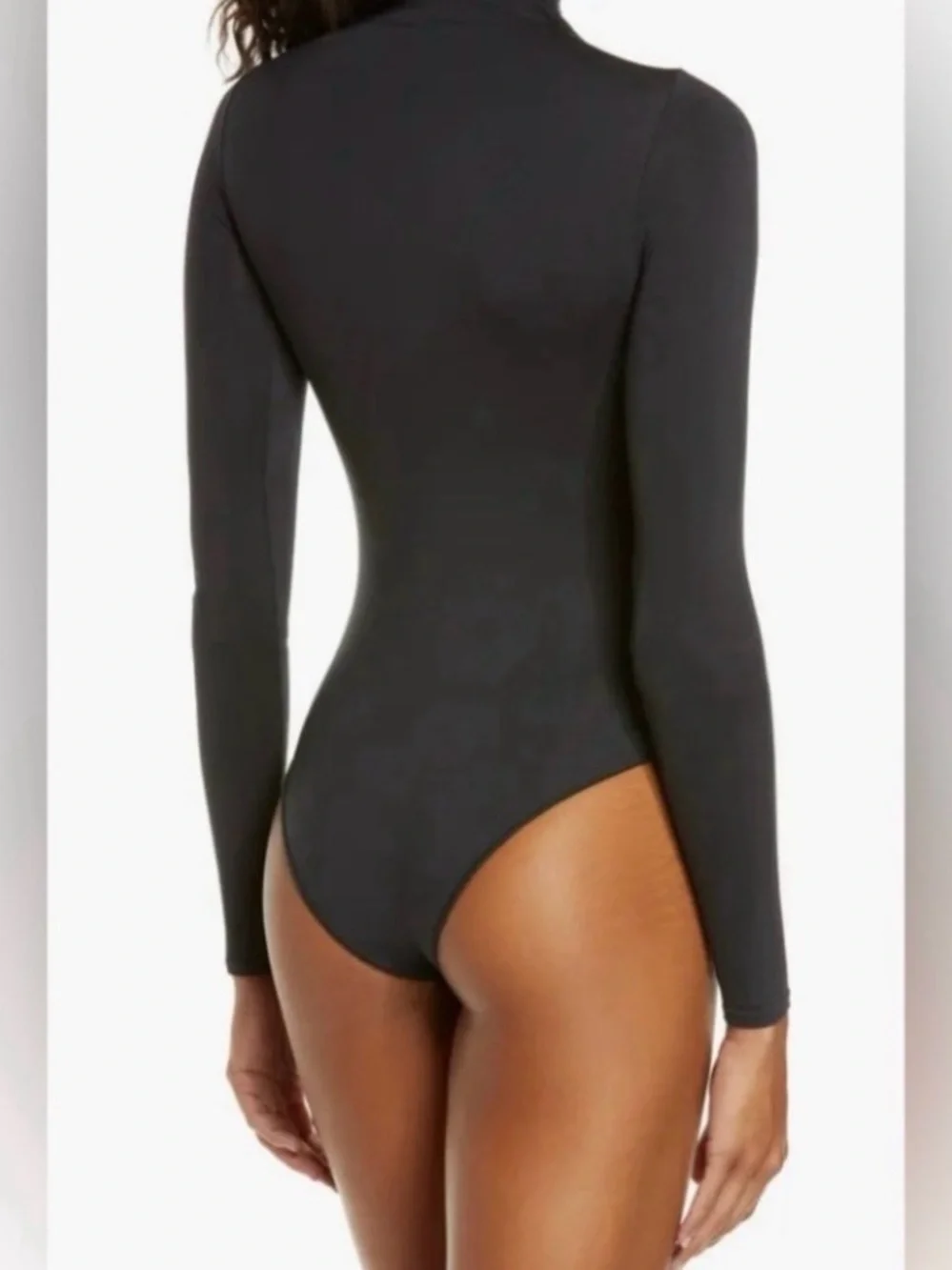 SKIMS Black Long Sleeve Scoop Neck Bodysuit Medium NWOB